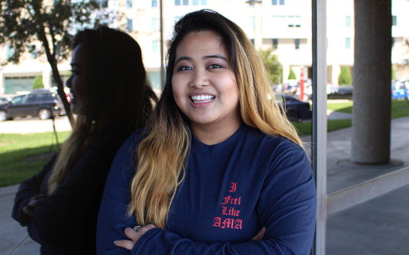 Bauer College marketing senior Camille Corales was recognized by the American Marketing Association – Houston, receiving the 2016 Penny Todd Scholarship.