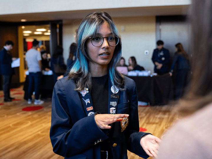 Keep Smiling, Keep Dialing